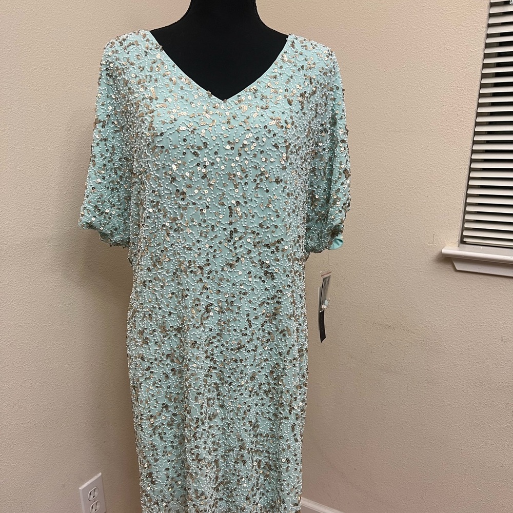 Aidan Mattox Sequin Midi Dress in Mint
